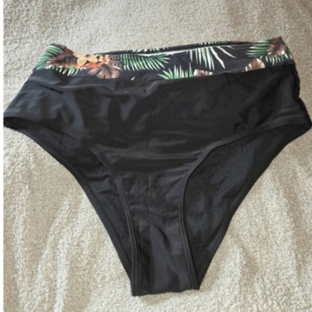 Shein Womens Tropical Bikini Bottoms Hi Cut Size 1XL.